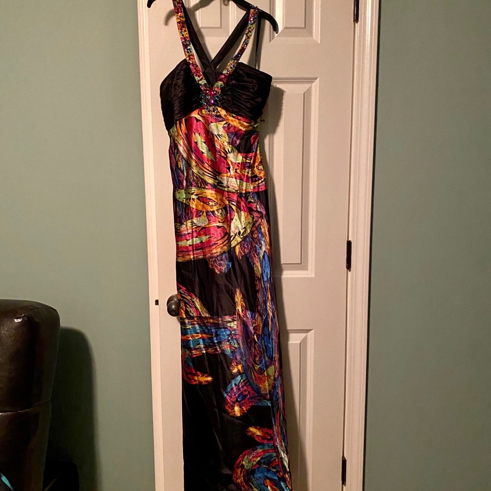 Hailey Logan Adrianna Papell Prom Evening Dress